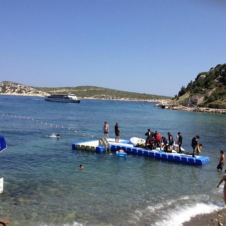 Number One Apart Hotel Karaburun  Dış mekan fotoğraf