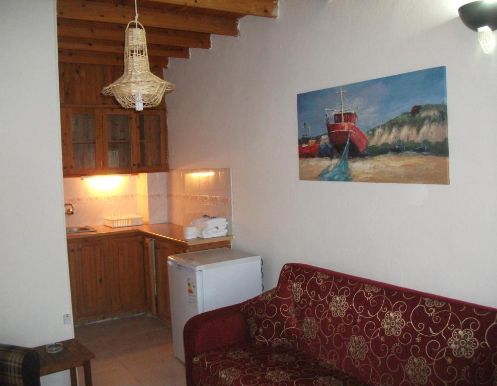 Number One Apart Hotel Karaburun  Oda fotoğraf